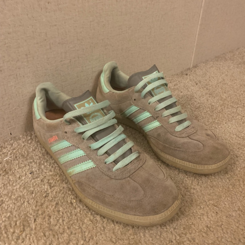 Adidas teal mint green gray samba soccer vintage sneakers women’s size 9